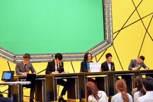 「IPPONスカウト」決勝戦の様子。左からシャンプーハットこいで、麒麟・川島、永野、ダブルブッキング川元、今野浩喜。