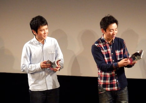 単独ライブのエンディングで本の発売をアナウンスしたダブルブッキング。