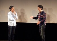 エンディングで感想を語るダブルブッキング。