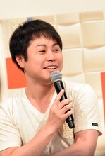 6月9日に行われた第14期のメンバー取材会より、NON STYLE井上。