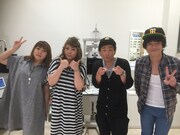 左から海原やすよ ともこ、ココリコ遠藤、品川庄司・庄司。(c)テレビ大阪