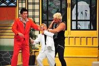 大暴れする真壁刀義。