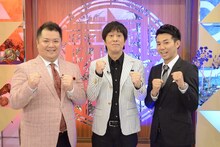 左からブラックマヨネーズ、ピース綾部。