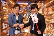 「FNS27時間テレビフェスティバル！」に出演する、内村光良（右）、陣内智則（左）。