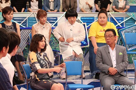 「中居正広の神センス☆塩センス!! あの時どうすりゃよかったの!?」に出演する、おかずクラブ（後列右）。