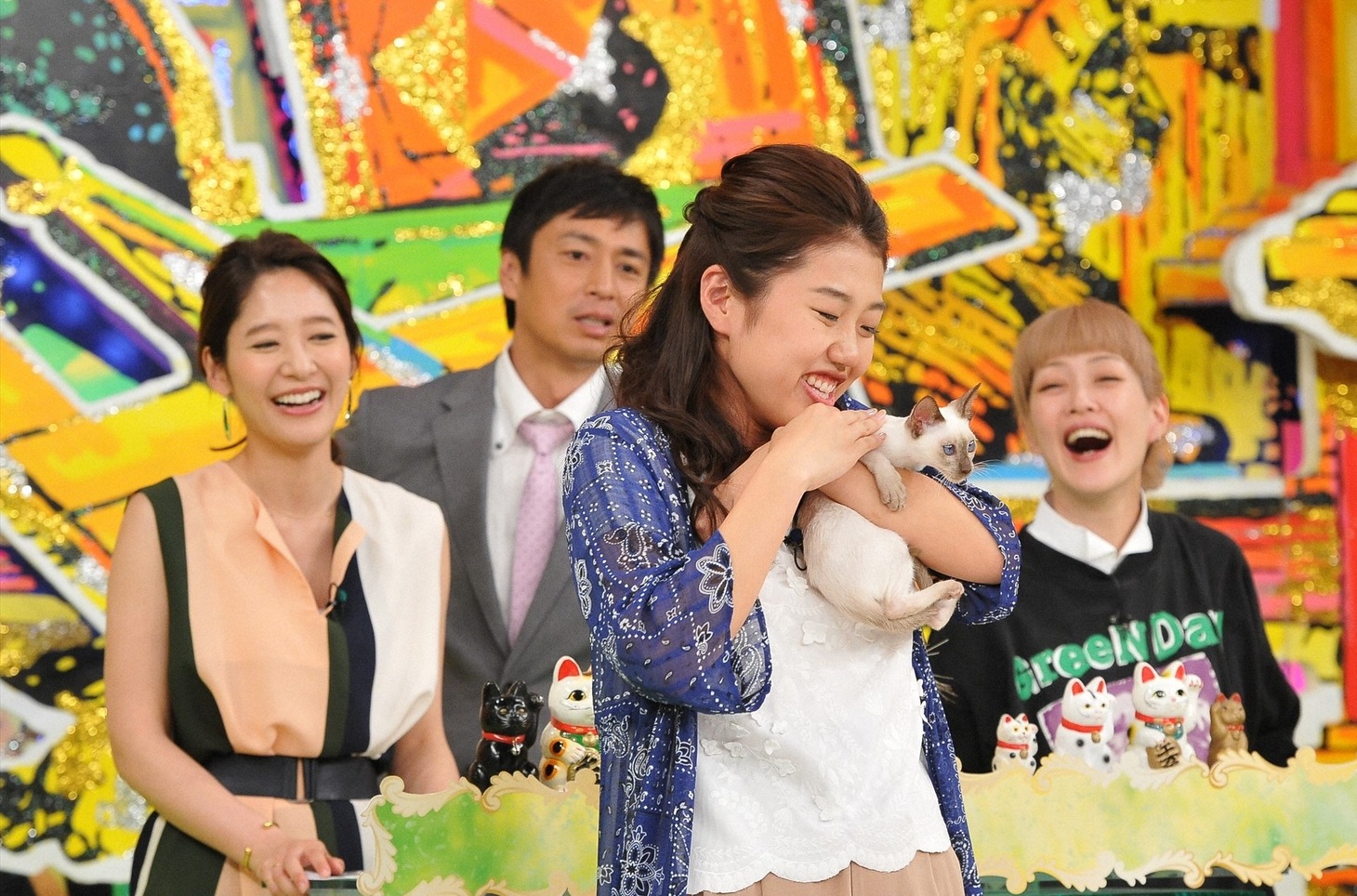 「トコトン掘り下げ隊！生き物にサンキュー!!SP」に出演する横澤夏子（中央）。(c)TBS