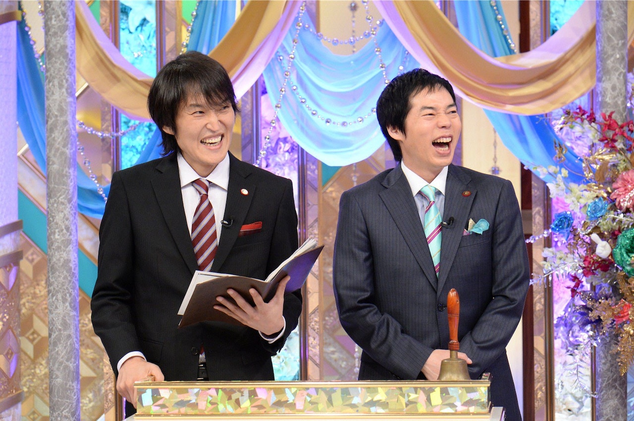 「あるある議事堂 週刊誌に負けるな！ 今田耕司が芸能人の整形・自宅の値段・大手術の真相 全部話させますSP」に出演する今田耕司と千原ジュニア（左）。(c)テレビ朝日