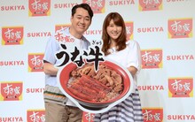 左からバナナマン設楽、安めぐみ。