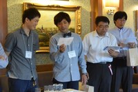 アルコ＆ピース酒井（左から2人目）。(c)テレビ朝日