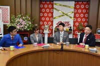 左から銀シャリ橋本、吉木りさ、小籔千豊、ダイアン西澤。(c)読売テレビ
