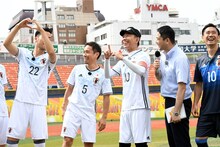 「とんねるずのスポーツ王は俺だ!! 2016夏の決戦スペシャル」に出演する、とんねるず木梨（中央）。(c)テレビ朝日