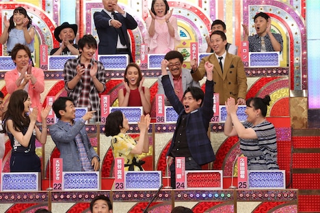 芸能人チームのメンバー。(c)テレビ朝日