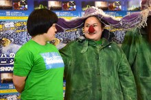 おかずクラブ・ゆいP（右）。