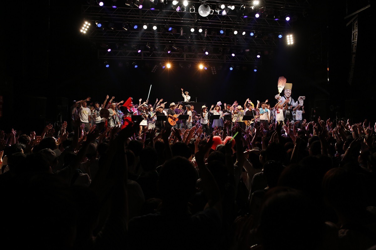 イベントのフィナーレの様子。