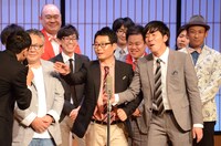 「平成28年度 漫才新人大賞」本選の様子。