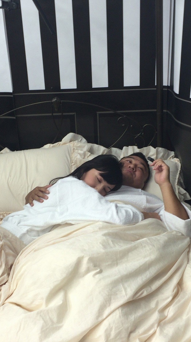 芝居に挑戦するアンタッチャブル山崎。(c)メ～テレ