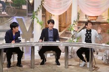 「マネーの神が降りてきた!!」MCのネプチューン。(c)テレビ朝日