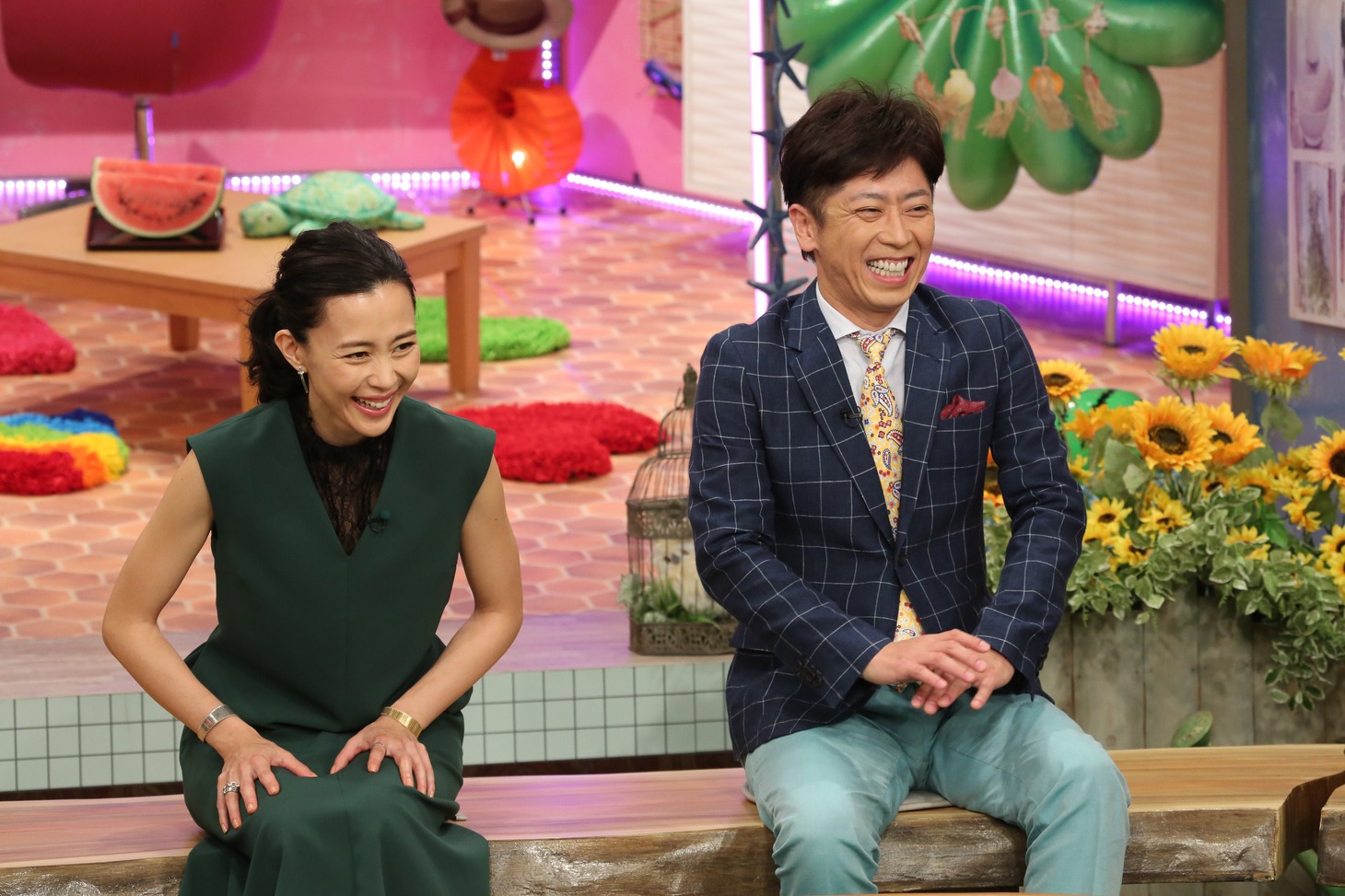 （左から）木村佳乃とフットボールアワー後藤。(c)関西テレビ