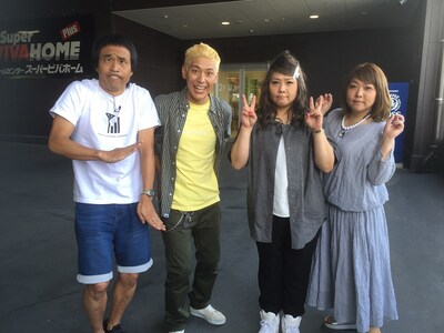 左からペナルティ・ワッキー、ロンドンブーツ1号2号・田村亮、海原やすよ ともこ。(c)テレビ大阪