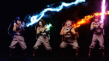 映画「ゴーストバスターズ」の日本語吹替版主題歌「Ghostbusters～Japan Original ver.～」のミュージックビデオに出演する（左から）友近、椿鬼奴、渡辺直美、南海キャンディーズしずちゃん。