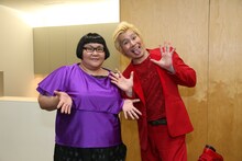 「くりぃむvs林修！早押しクイズサバイバー2016夏」に出演する、メイプル超合金。(c)テレビ朝日