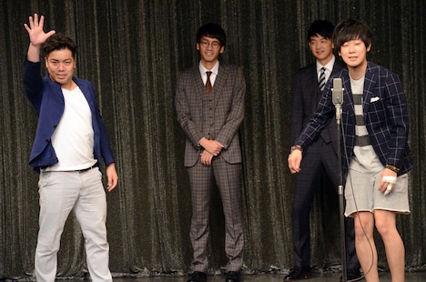 祇園の登場シーンを自分たちに置き換えて披露するマルセイユ。