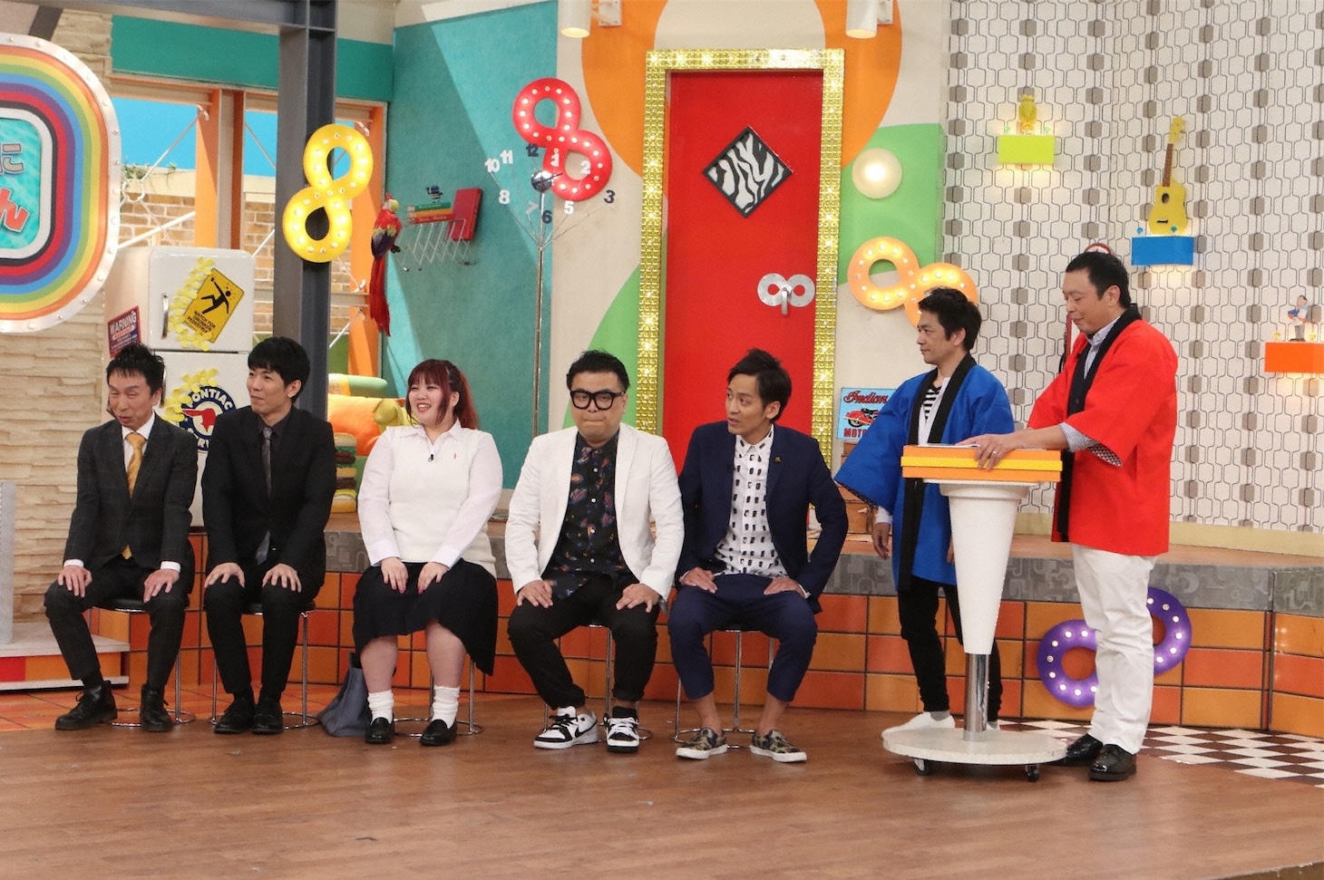 （左から）ショウショウ、バターぬりえ、とろサーモン、中川家。(c)関西テレビ