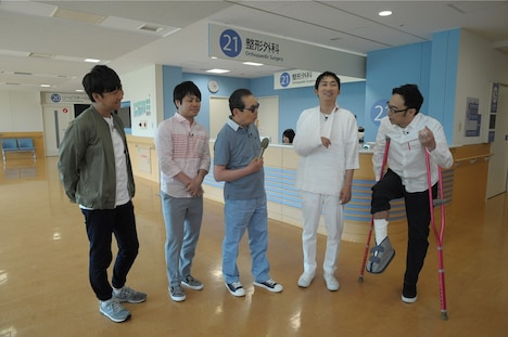 「タモリ倶楽部」に出演する（左から）東京03飯塚、NON STYLE井上、タモリ、NON STYLE石田、東京03角田。(c)テレビ朝日