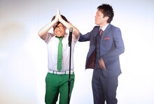 ネタを披露するエレファントジョン。