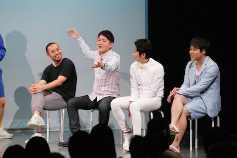 左から千鳥、NON STYLE。