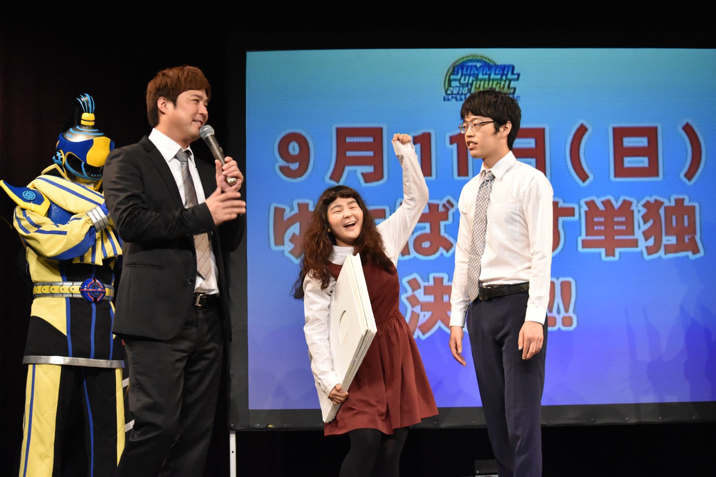 ルミネtheよしもとでの単独ライブを喜ぶはらと、困惑する川瀬名人。
