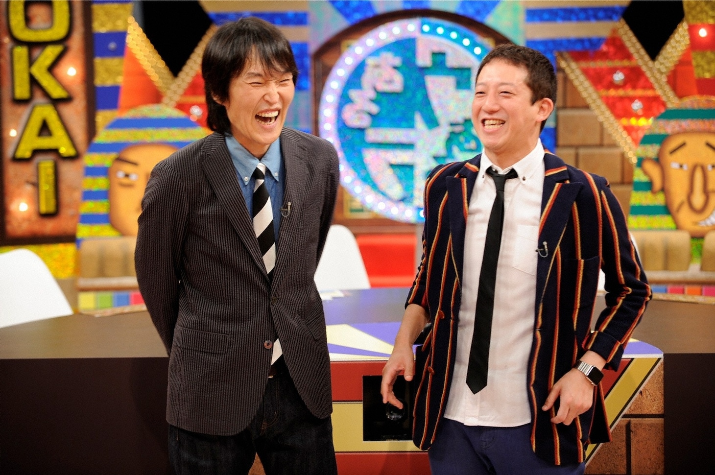 （左から）千原ジュニア、サバンナ高橋。(c)ABC