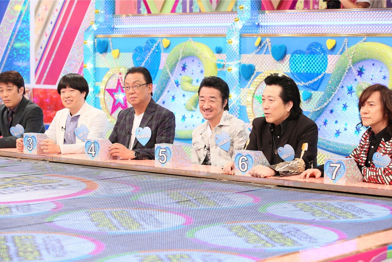 「ラブマゲドン」に参加する、雨上がり決死隊・蛍原（左から2人目）ら。(c)テレビ朝日