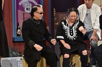 左からMr.マリック、LUNA。(c)読売テレビ