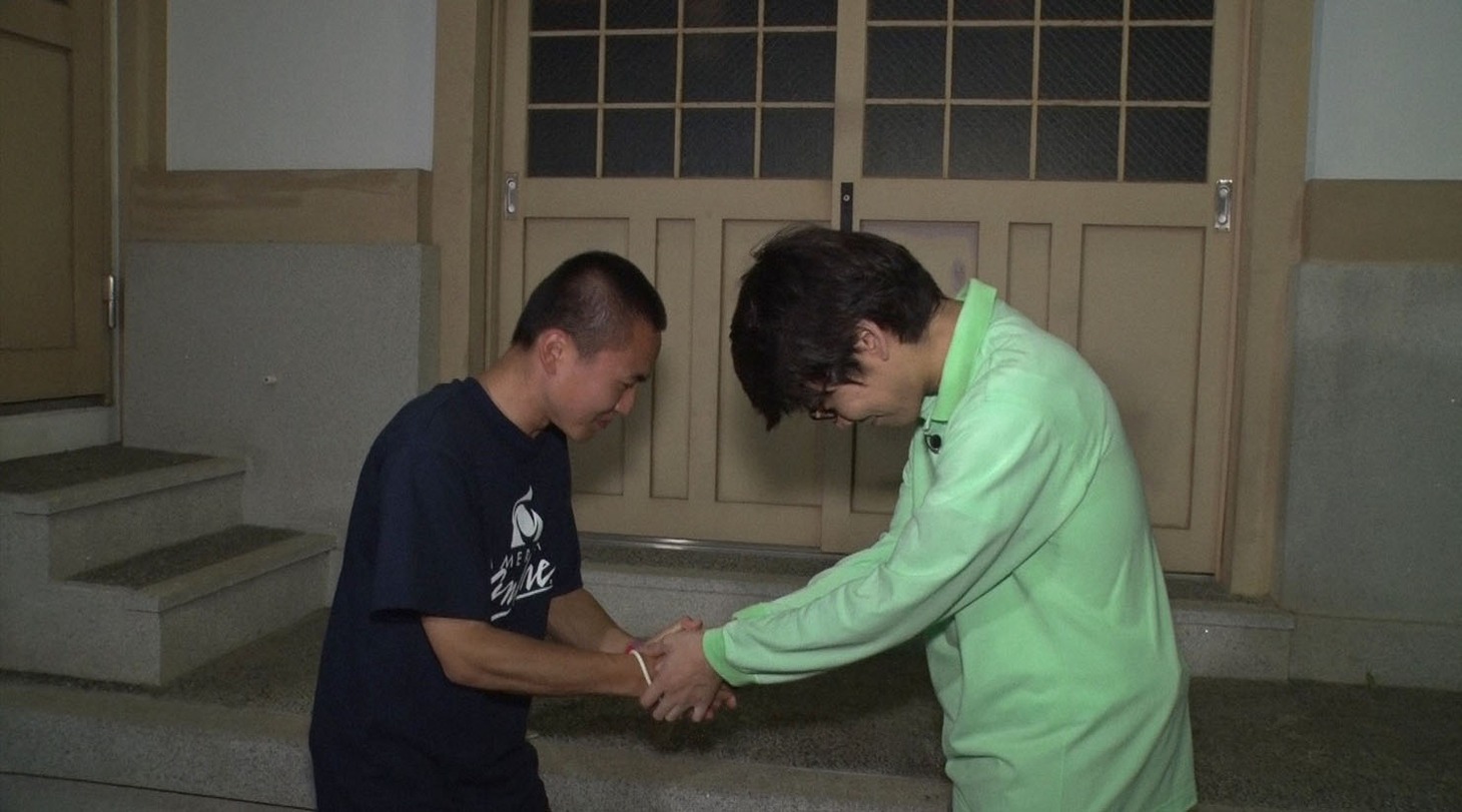 「万年B組ヒムケン先生」のワンシーン。(c)TBS