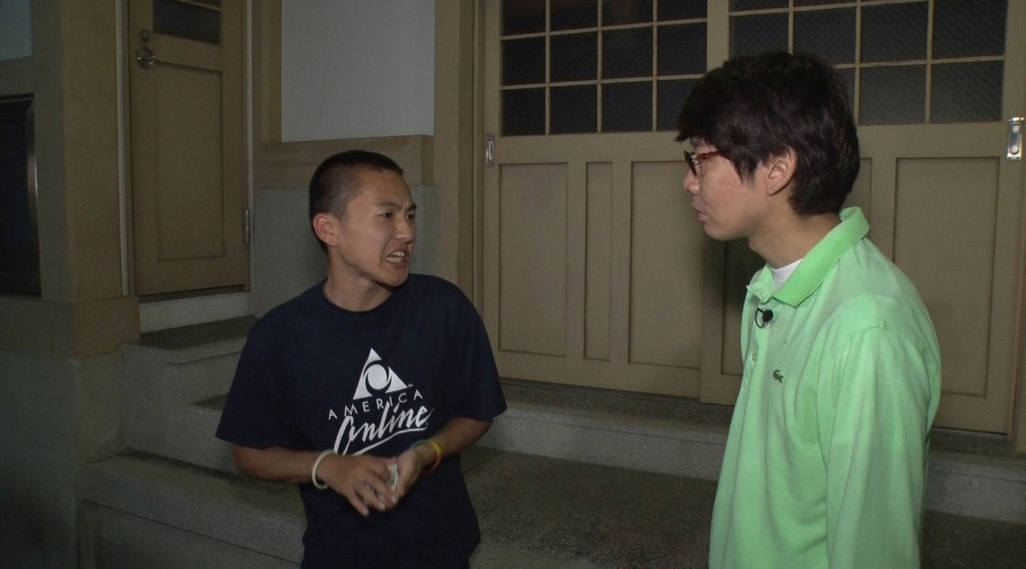 くりりんくんと三四郎・小宮（左から）。(c)TBS