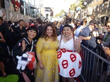 左から友近、メリッサ・マッカーシー、渡辺直美。