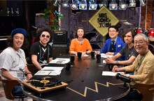 左からエレキコミックやつい、レキシ、三戸なつめ、福島暢啓アナ、野村雅夫、角淳一。(c)MBS