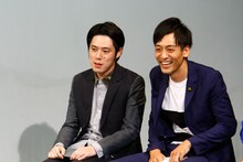 左から井下好井・好井、とろサーモン村田。
