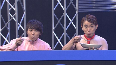 企画「リアク・ショーンM」のワンシーン。