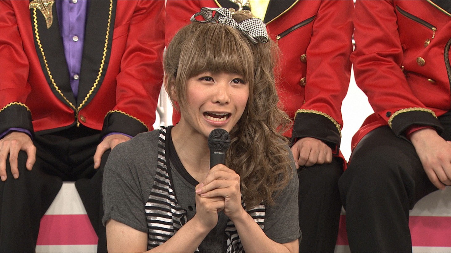 「気まずいアイドル」のワンシーン。