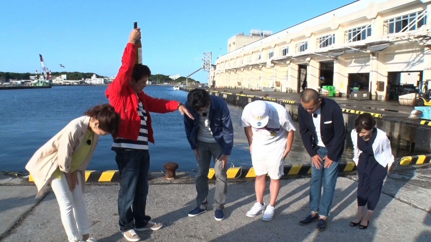 「博多華丸のもらい酒みなと旅～相方交換SP タカアンドトシ編～」のワンシーン。(c)テレビ東京
