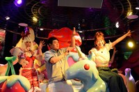 「THEニッポン観光！外国人マネーで大もうけ？ウハウハ新名所10連発！」のワンシーン。(c)静岡第一テレビ