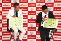 トークセッション中の（左から）じゅんいちダビッドソン、前園真聖。