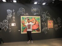 レイザーラモンHGによるライブペインティングの様子。