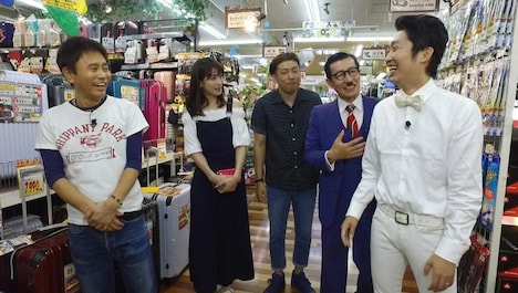 左からダウンタウン浜田、相沢まき、イワイガワ、NON STYLE石田。(c)読売テレビ