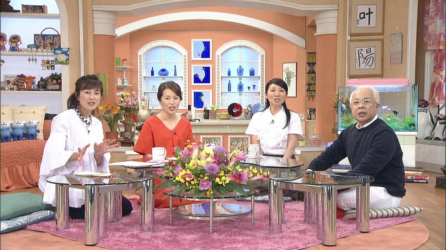 「はやく起きた朝は…昼スペシャル」に出演する（左から）森尾由美、磯野貴理子、松居直美、小堺一機。(c)フジテレビ