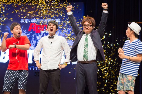 「お笑いバイアスロン2015」決勝の様子。