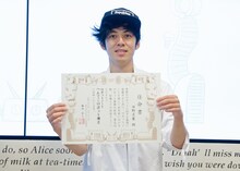 へんてこロボット博士になったキングコング西野。