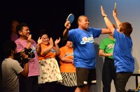 卓球対決の様子。